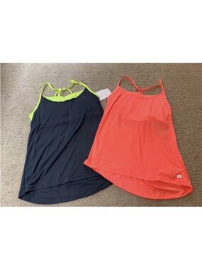 NWT AUTHENTIC TWO GAP FIT 2-in-1 ATHLETIC TANK TOPS SIZE SMALL